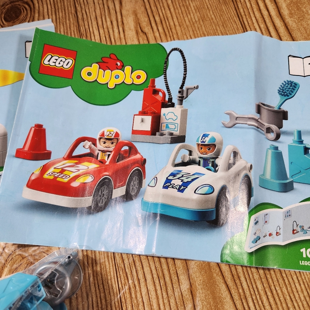 DUPLO LEGO Race Cars 10947 Lego Set with Brick Box - Picture 6 of 10